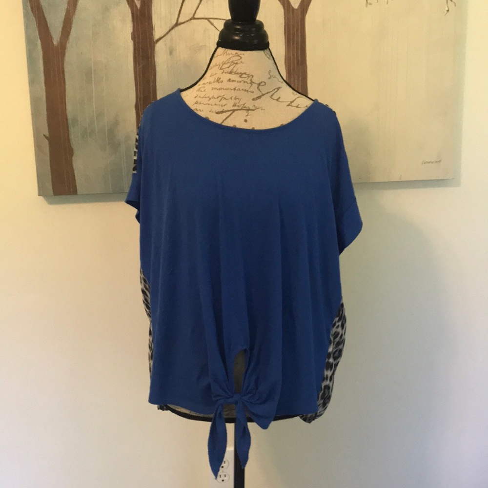 {LEI} Leopard Top